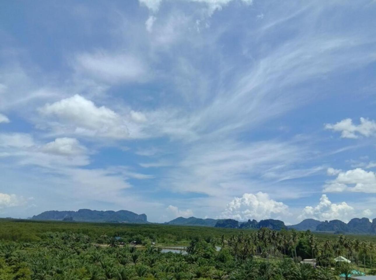 The Ozone Krabi Condotel Exterior photo